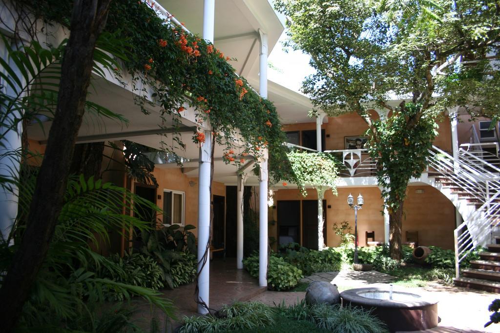 Hotel Ciudad Vieja Guatemala City Bagian luar foto
