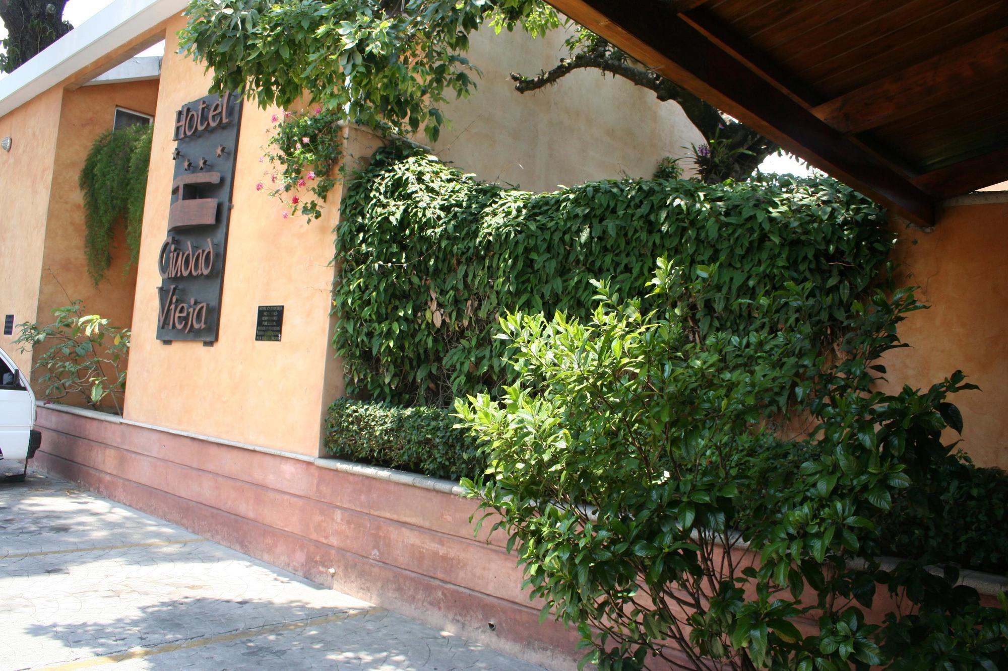 Hotel Ciudad Vieja Guatemala City Bagian luar foto