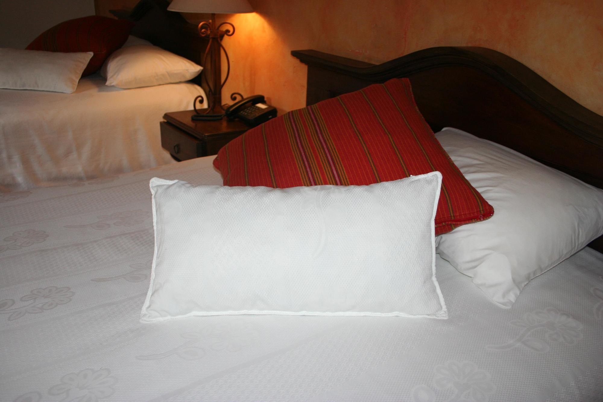 Hotel Ciudad Vieja Guatemala City Bagian luar foto