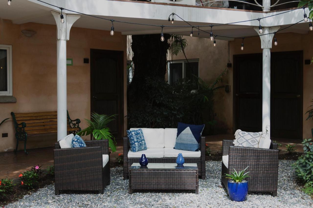 Hotel Ciudad Vieja Guatemala City Bagian luar foto